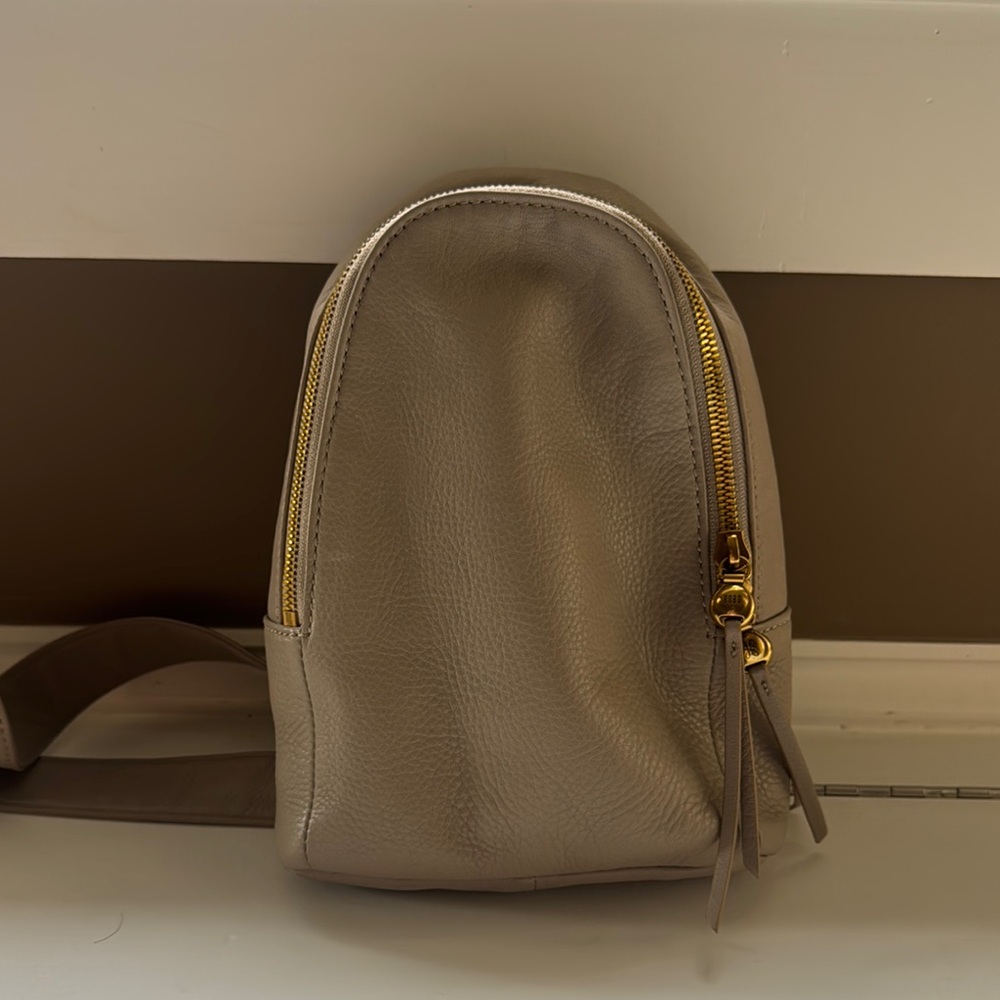 Hobo Fern Leather Sling